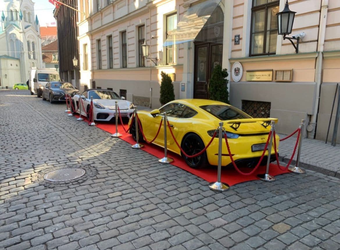 Norobežojošie stabiņi